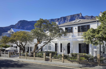 The old Cape Dutch architecture awaits you at Cap Cadogan
