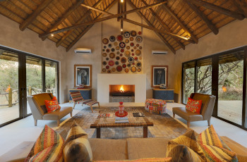 Relaxing lounge area at Kapama Southern Camp