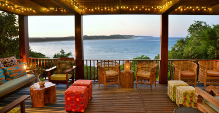 Muchangulo Beach Lodge Main Deck