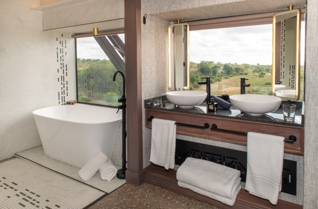 Bathroom aboard the Kruger Shalati