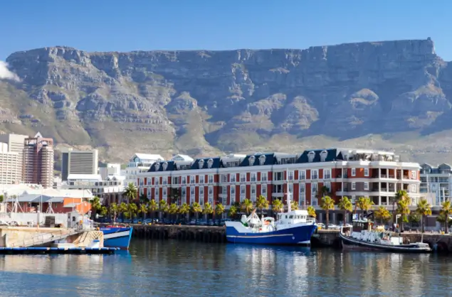 Table Mountain in Cape Town - a 'must see' in South Africa