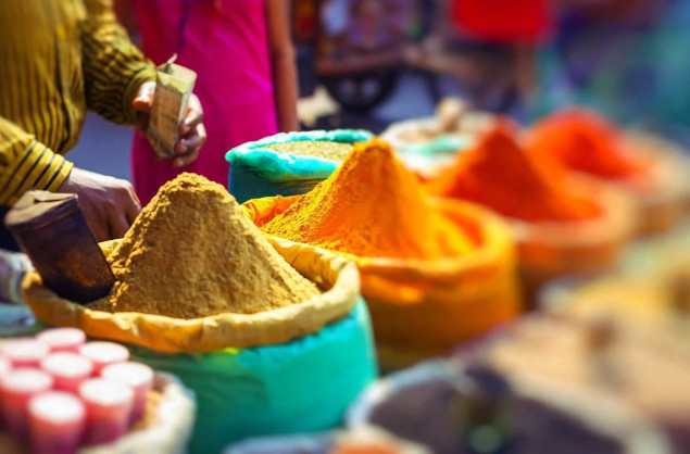 Vibrant spice tours in Stone Town, Zanzibar