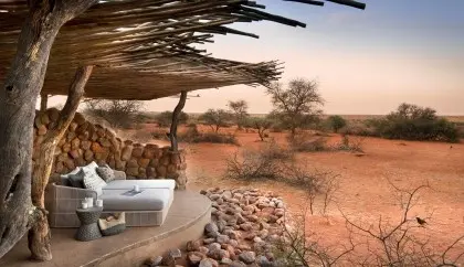 In this 11 Day Luxury Safari of South Africa, we combine city, ocean & winelands, with a classic & desert safari