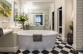 Bathrooms with all the amenities you need, Nicol Street Heritage Cottages