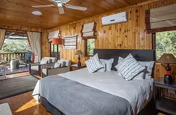 Room interior, Kariega Game Reserve