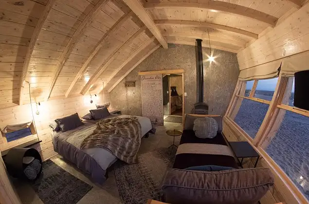 Room Interior Shipwreck Lodge