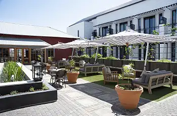 The Weinberg Hotel