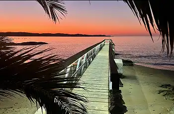 The jetty into the ocean, Luderitz Nest Hotel