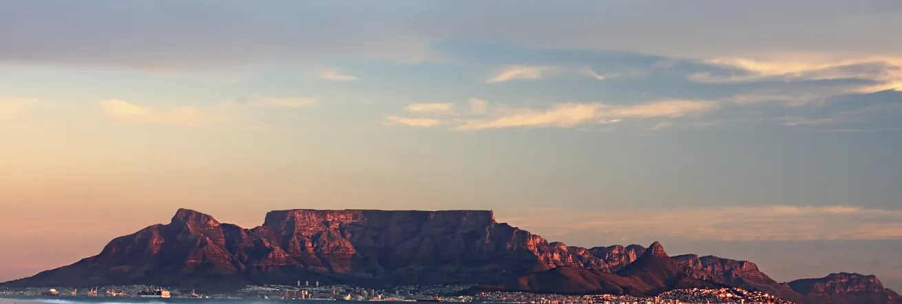 The icon of Cape Town - Table Mountain
