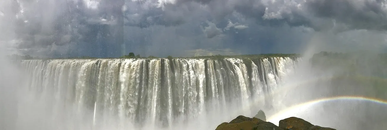 The mighty Victoria Falls that sits between Zimbabwe and Zambia