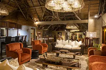 Divava Okavango Resort & Spa lounge 