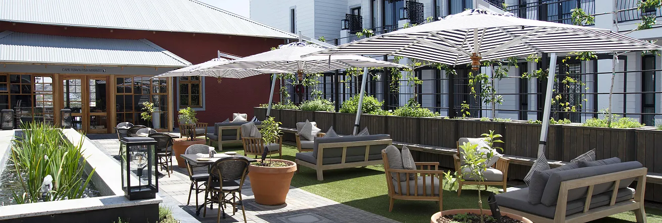 Relax on the terrace at the Weinberg hotel after your flight