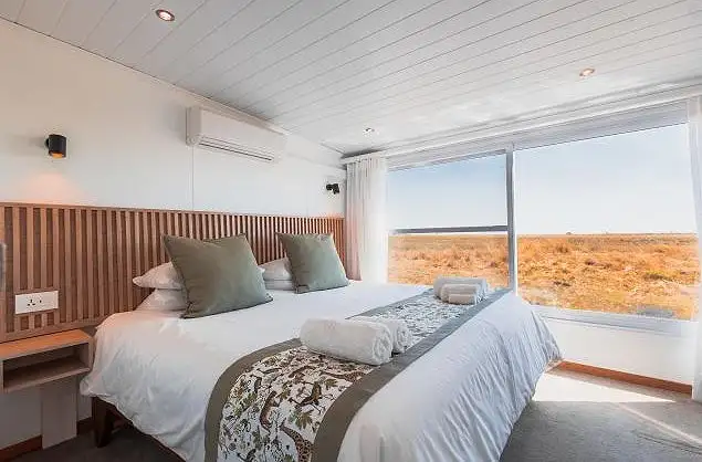 Tranquil Cabins to relax on the Chobe Princess