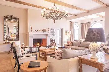 Relax in the main lounge, Mugie House