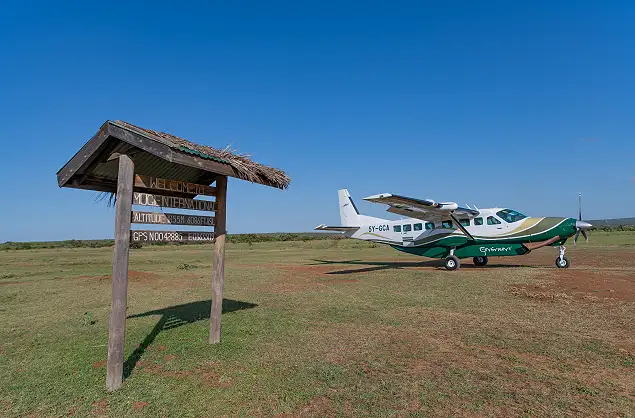 Landing at the private Mugie Airstrip