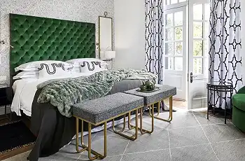 Cape Cadagon, Room Interior