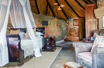Luxury rooms carved into the rocks at Amalinda Lodge