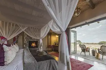 Luxury rooms with a view, Onguma The Fort