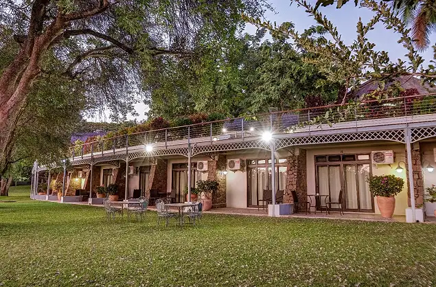 The tranquil gardens of Ilala Lodge