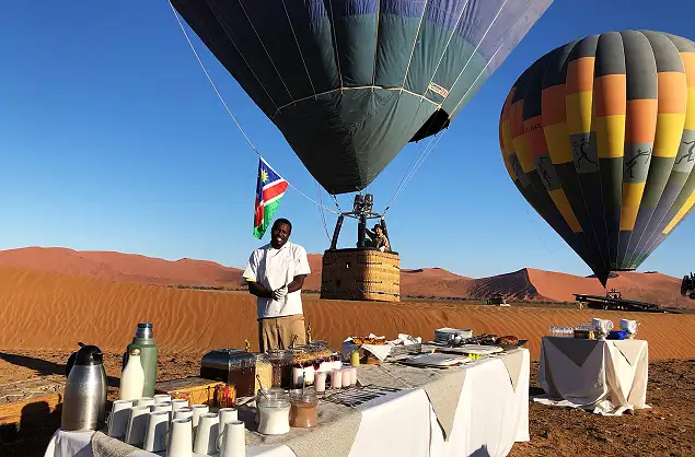 Landing and breakfast in the Namib Desert