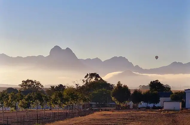 Floating high above the mountains, Ballooning Cape Town