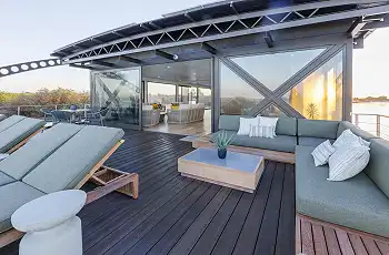 Pangolin Voyager sun deck