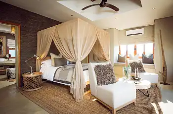 Exquisite bedrooms in the Villa's, SabiSabi Bush Lodge