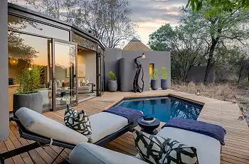 Private plunge pools at the Villa, SabiSabi Bush Lodge