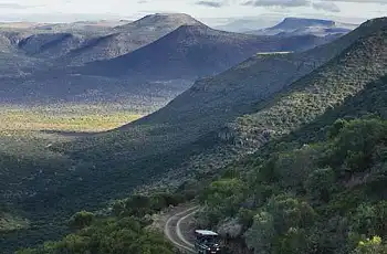 Game drives in stunning scenery, Samara Karoo Reserve