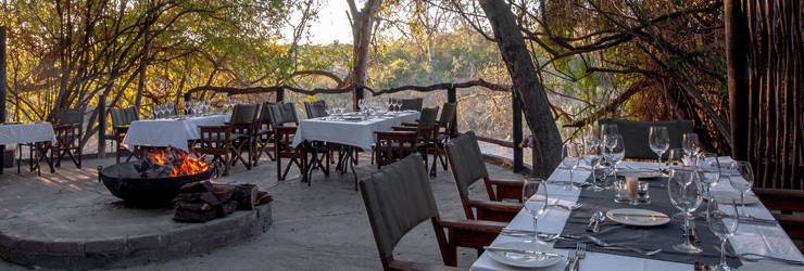 Outdoor dining, Jock Safari Lodge