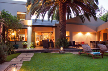 African Rock Hotel is an ideal night over stop in Johannesburg