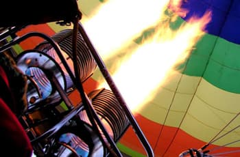 Burners to fill the balloon with hot air