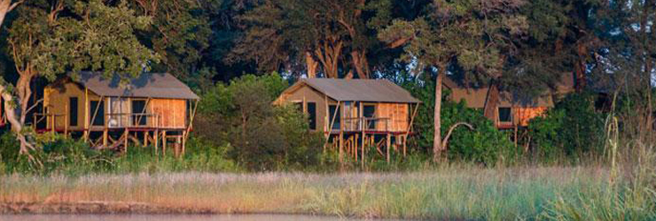 Kazile Island Lodge overlooks the Horseshoe Lagoon