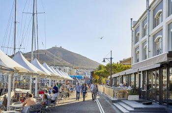 Easy walking to shops & restaurants from the V&A Hotel, Cape Town, South Africa