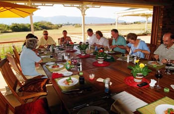 A full breakfast & sparkling wine takes place after the flight